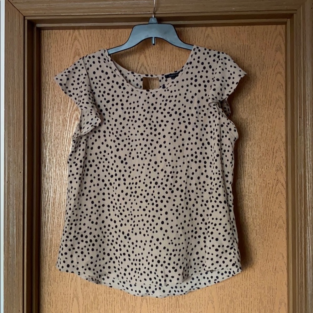 NWT Keyhole Back Blouse